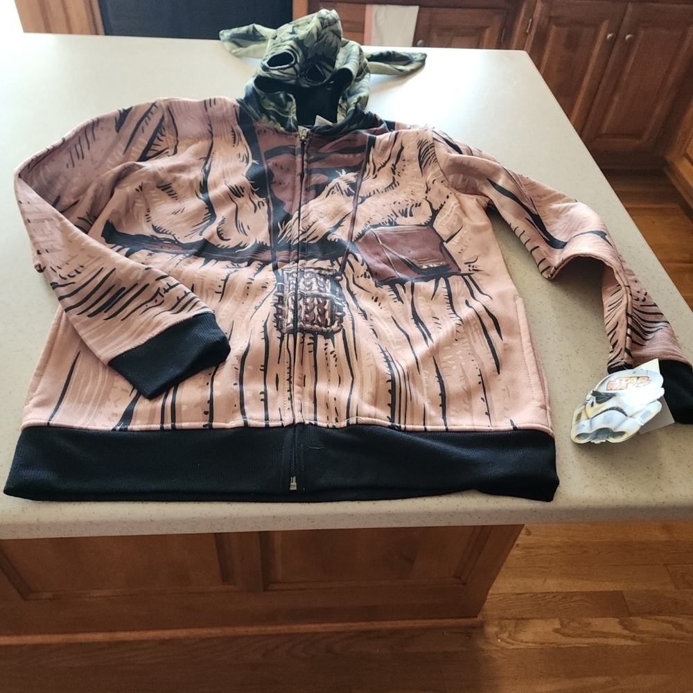 A - NWT Star Wars Yoda Jacket